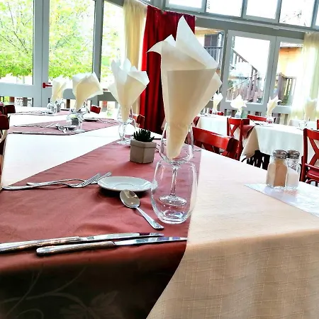 Vtf Le Domaine Les Hautannes Hotel Saint-Germain-au-Mont-dʼOr