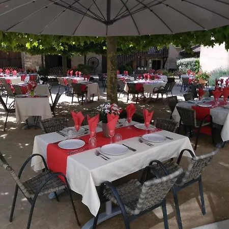 Vtf Le Domaine Les Hautannes 2*